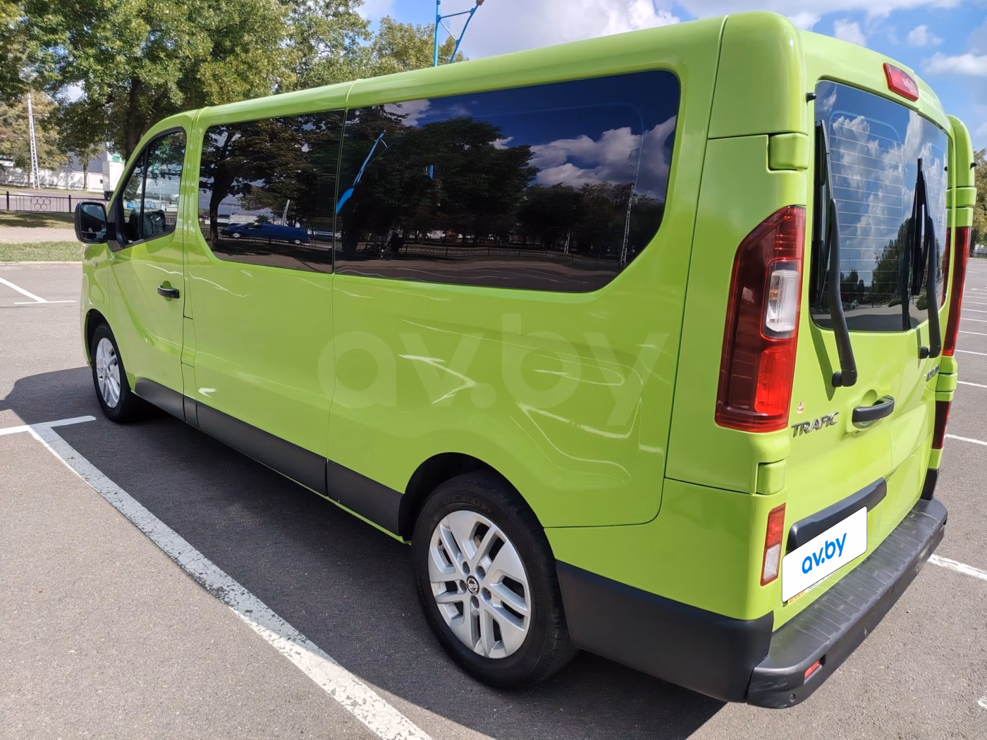 Renault Trafic фото 9