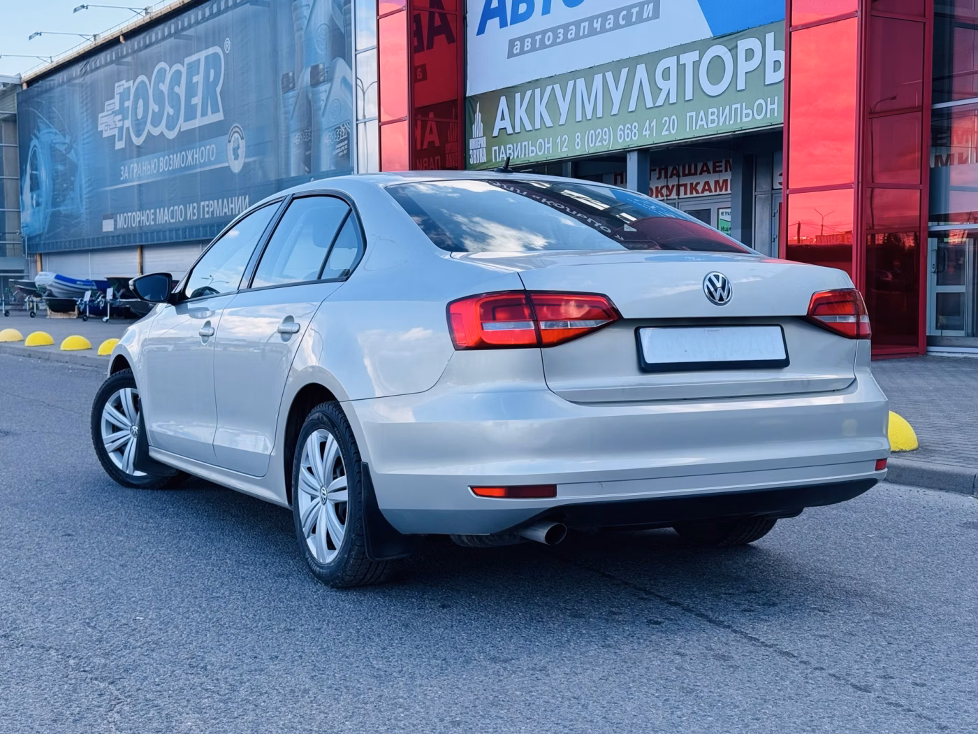 Volkswagen Jetta фото 3