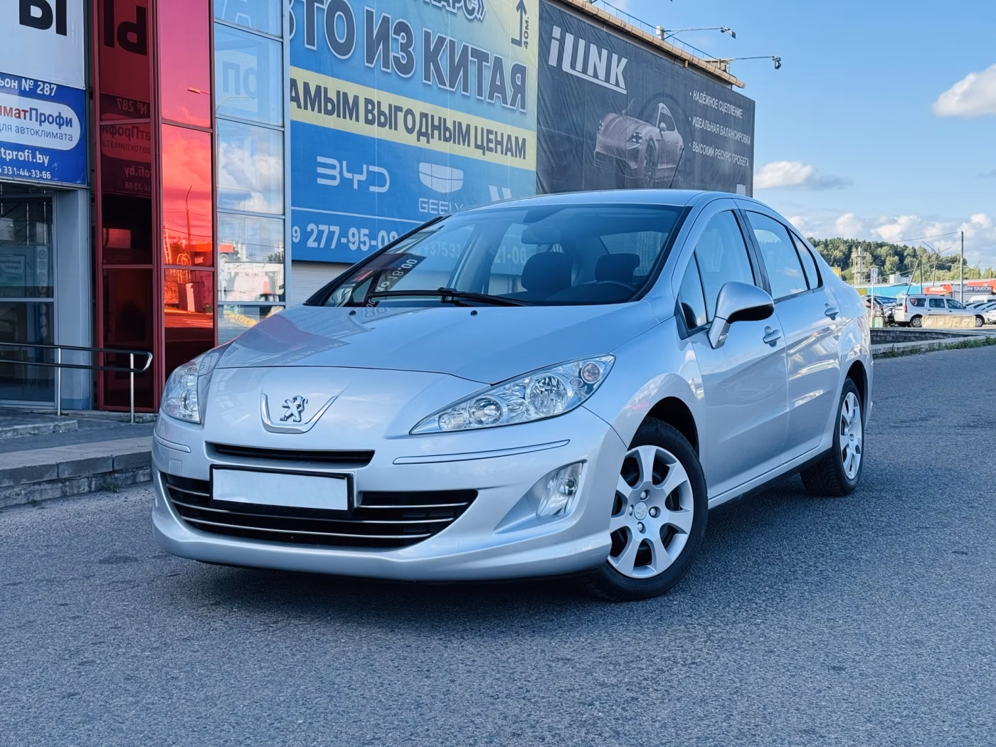 Peugeot 408