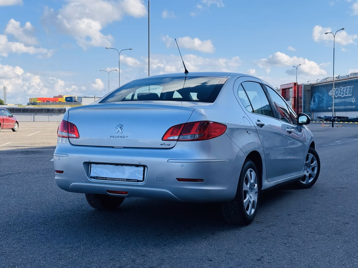 Peugeot 408 фото 2