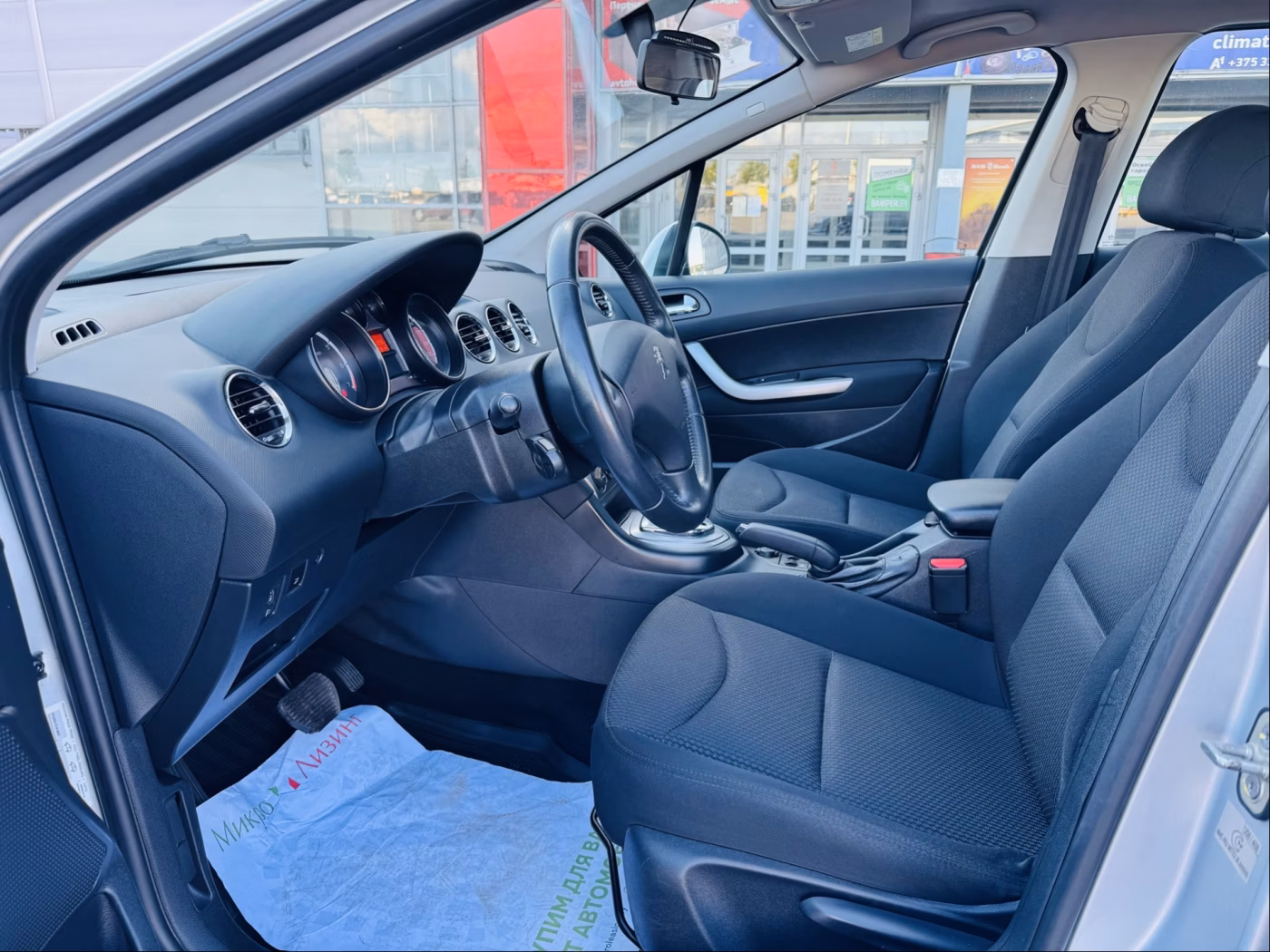 Peugeot 408 фото 5