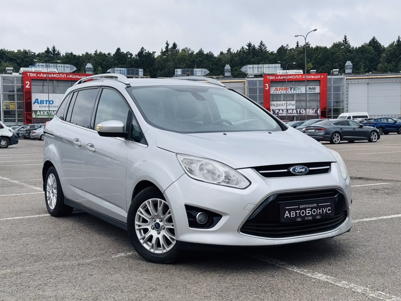 Ford Grand C-Max фото 3