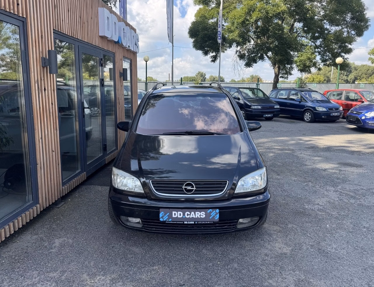 Opel Zafira фото 2