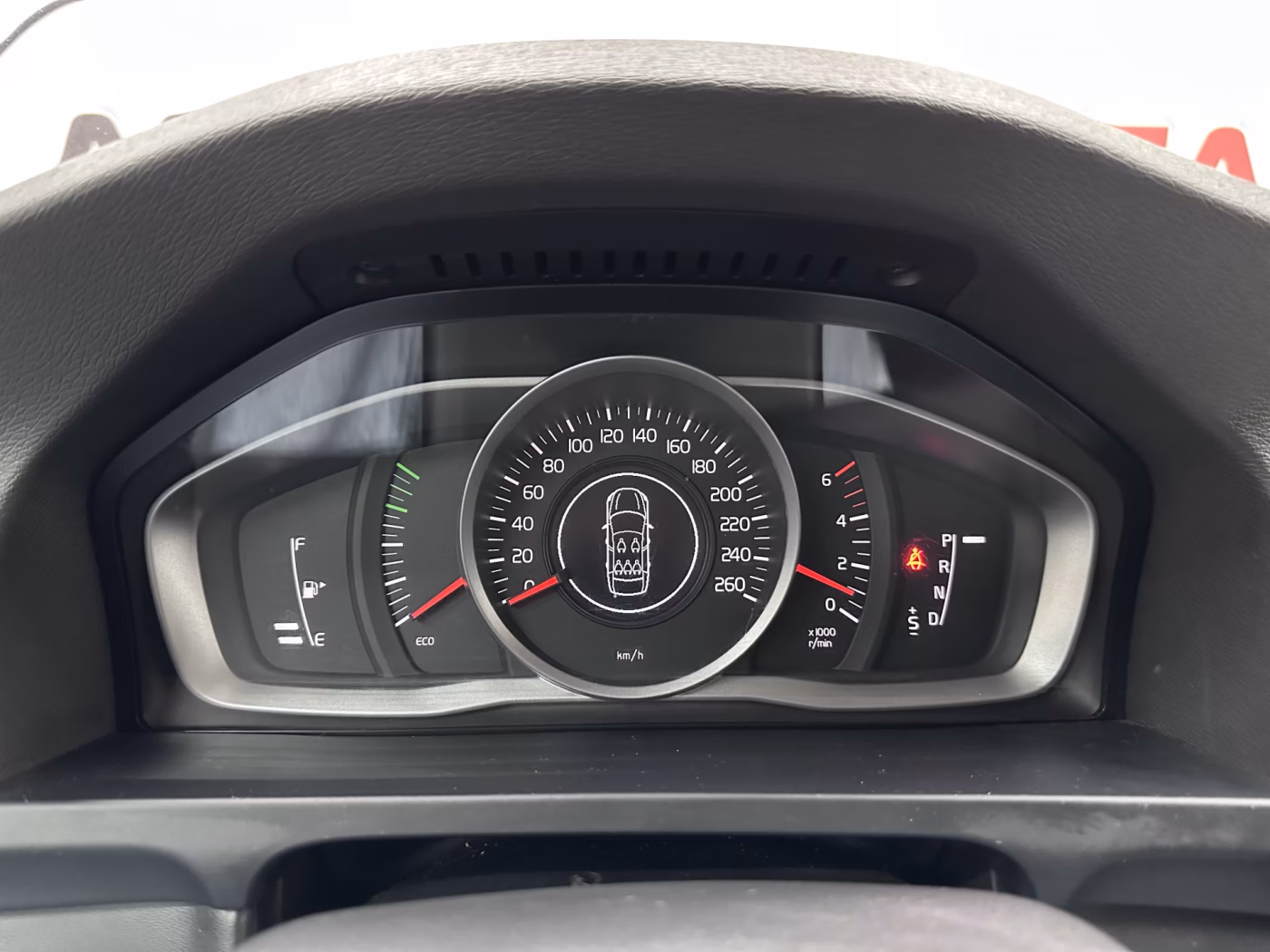 Volvo V60 фото 13