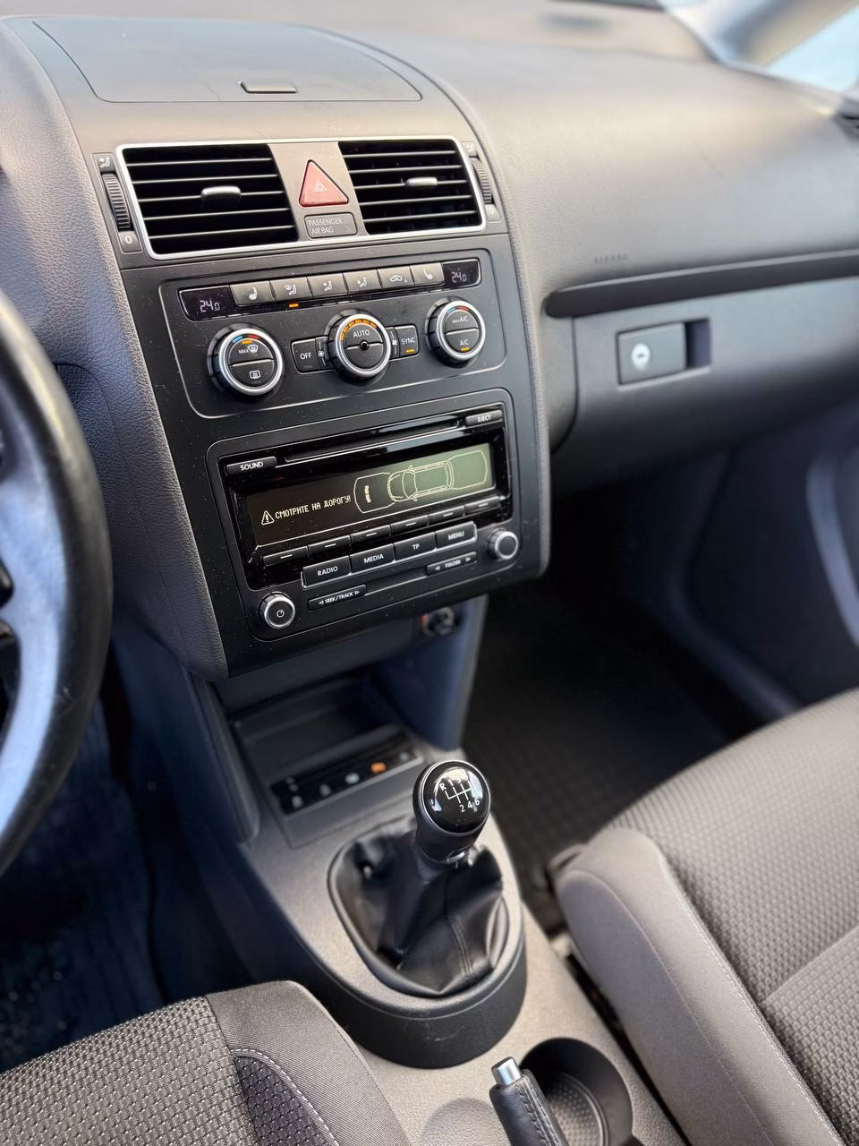 Volkswagen Touran фото 11