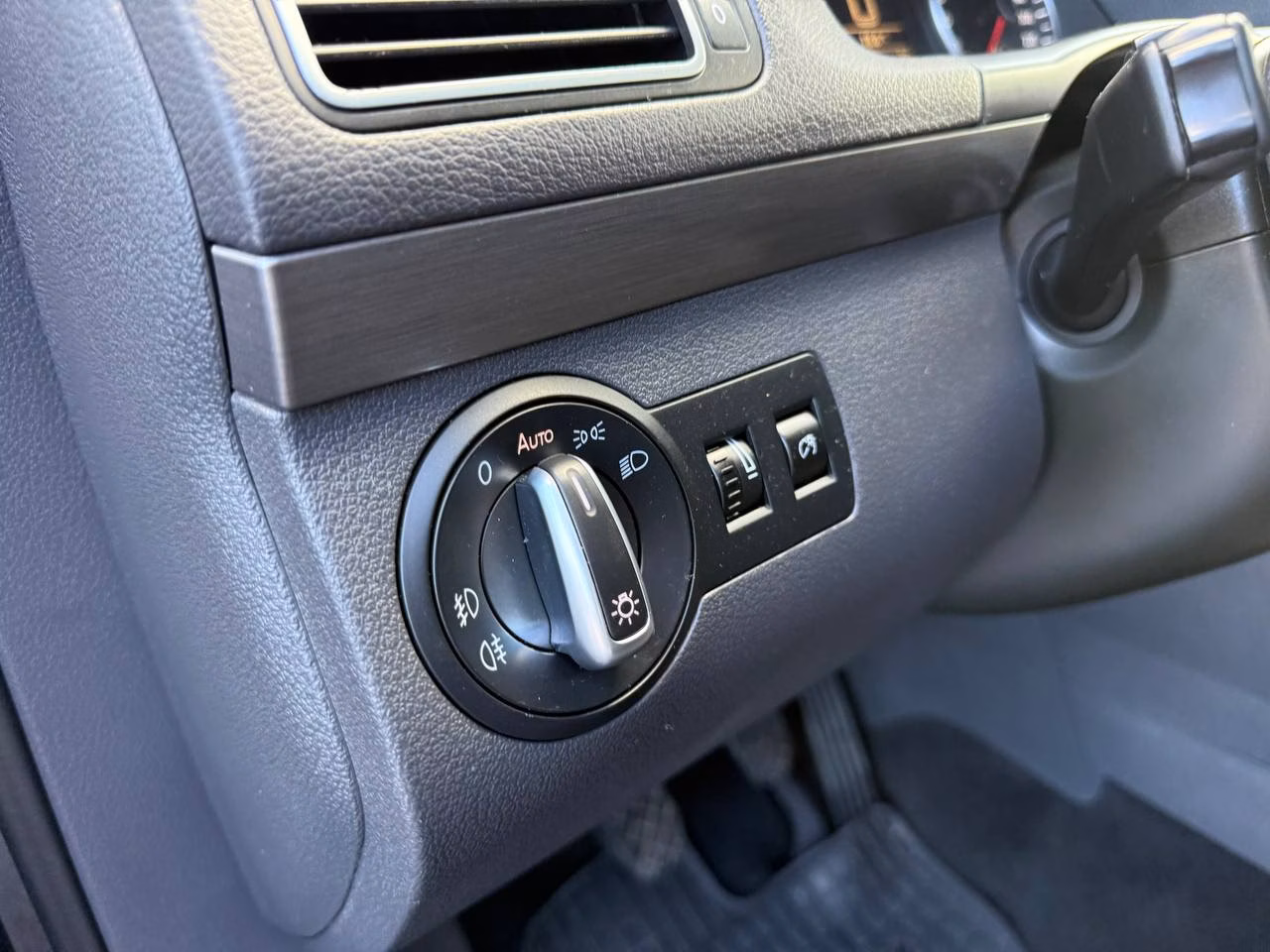 Volkswagen Touran фото 12