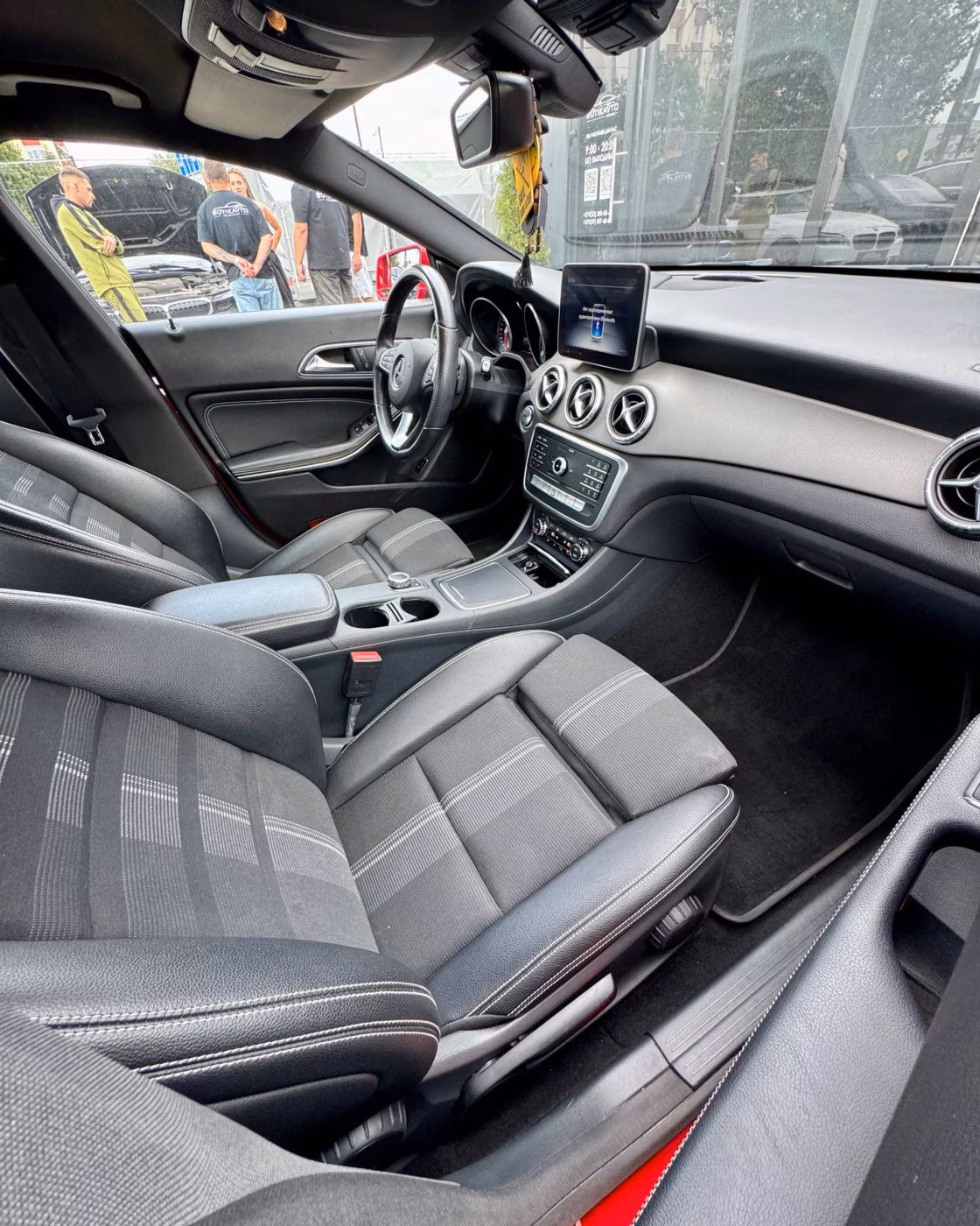 Mercedes-Benz CLA фото 14