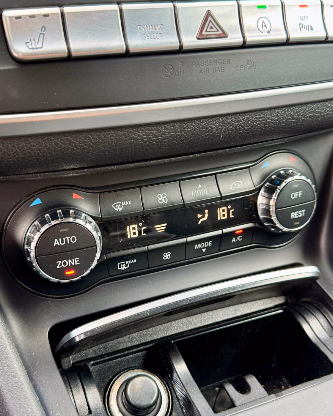 Mercedes-Benz CLA фото 18