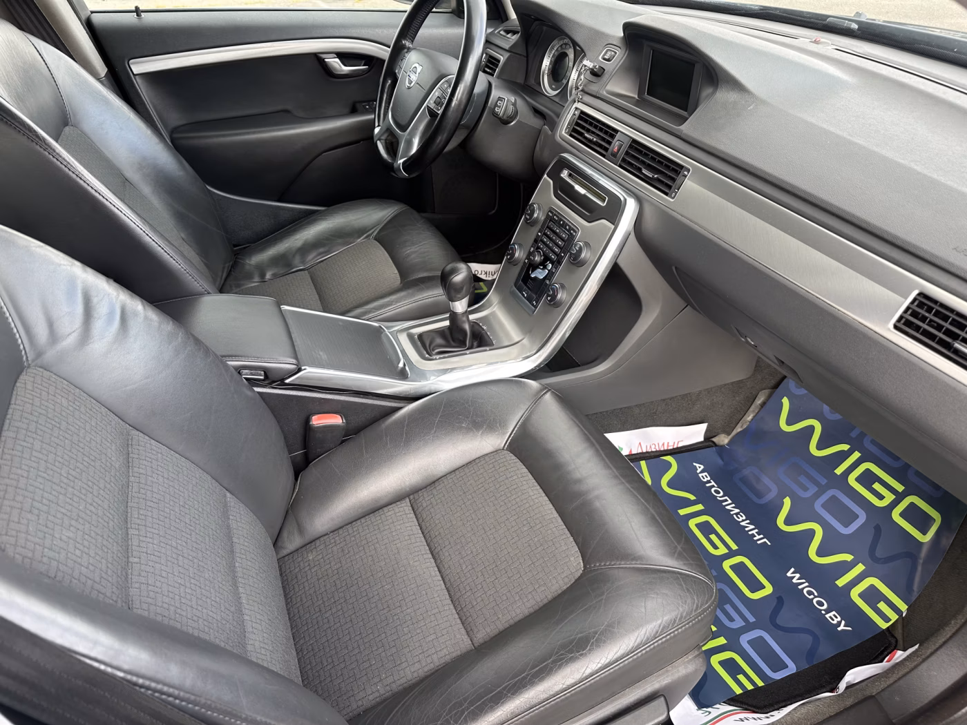 Volvo V70 фото 12
