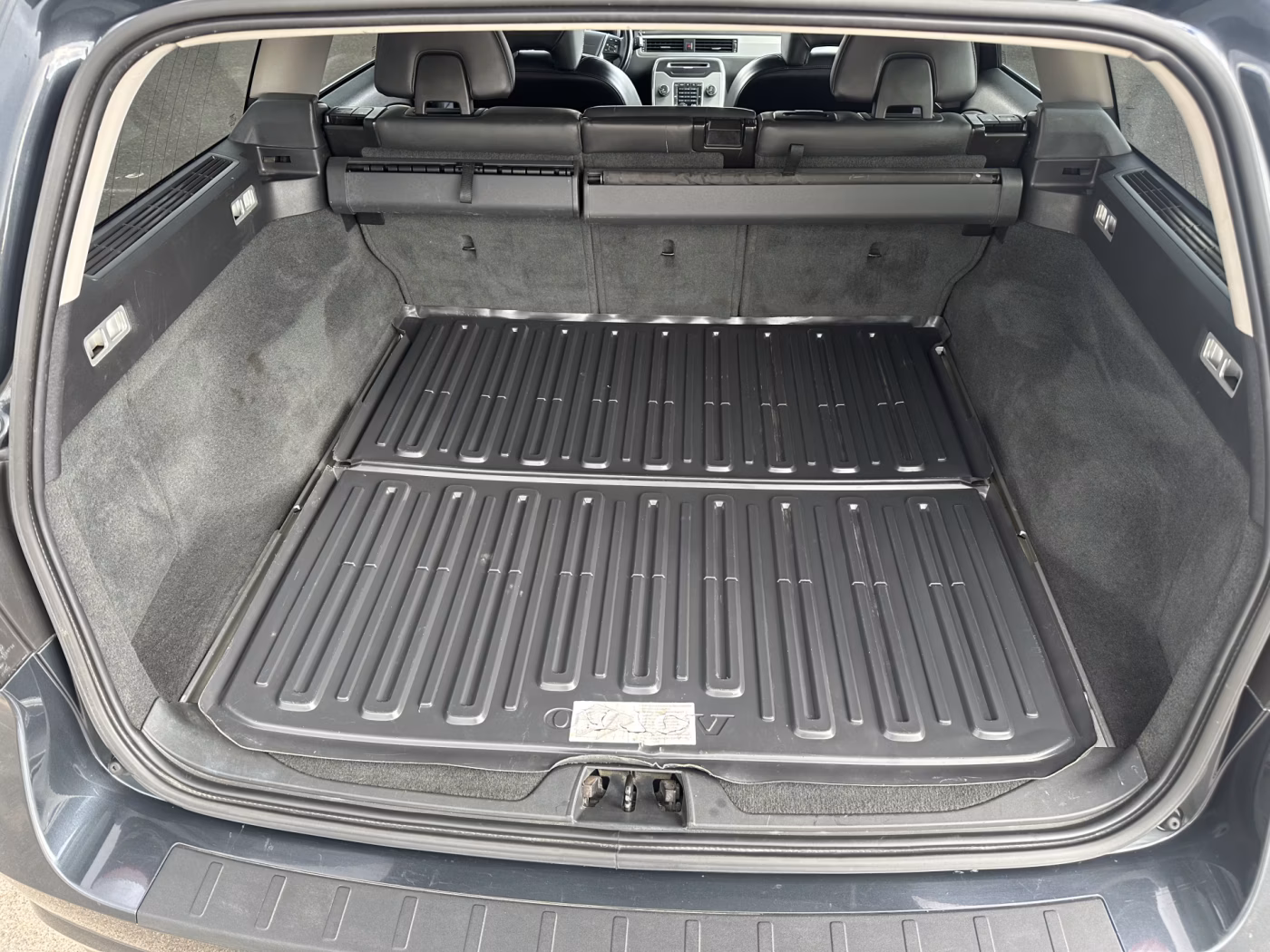 Volvo V70 фото 10