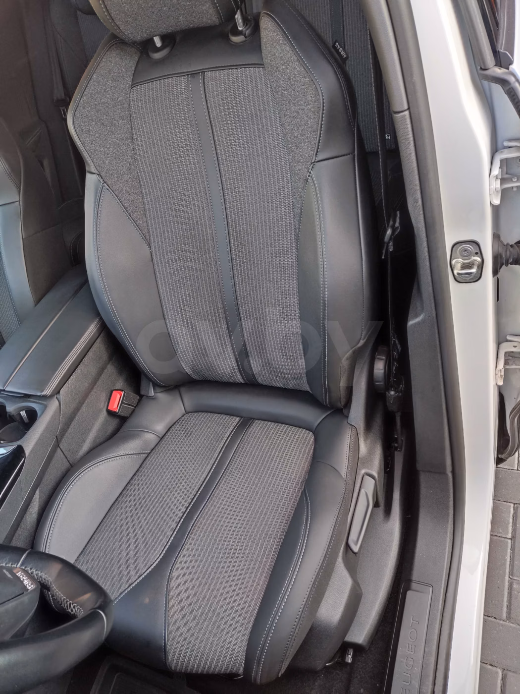 Peugeot 3008 фото 15