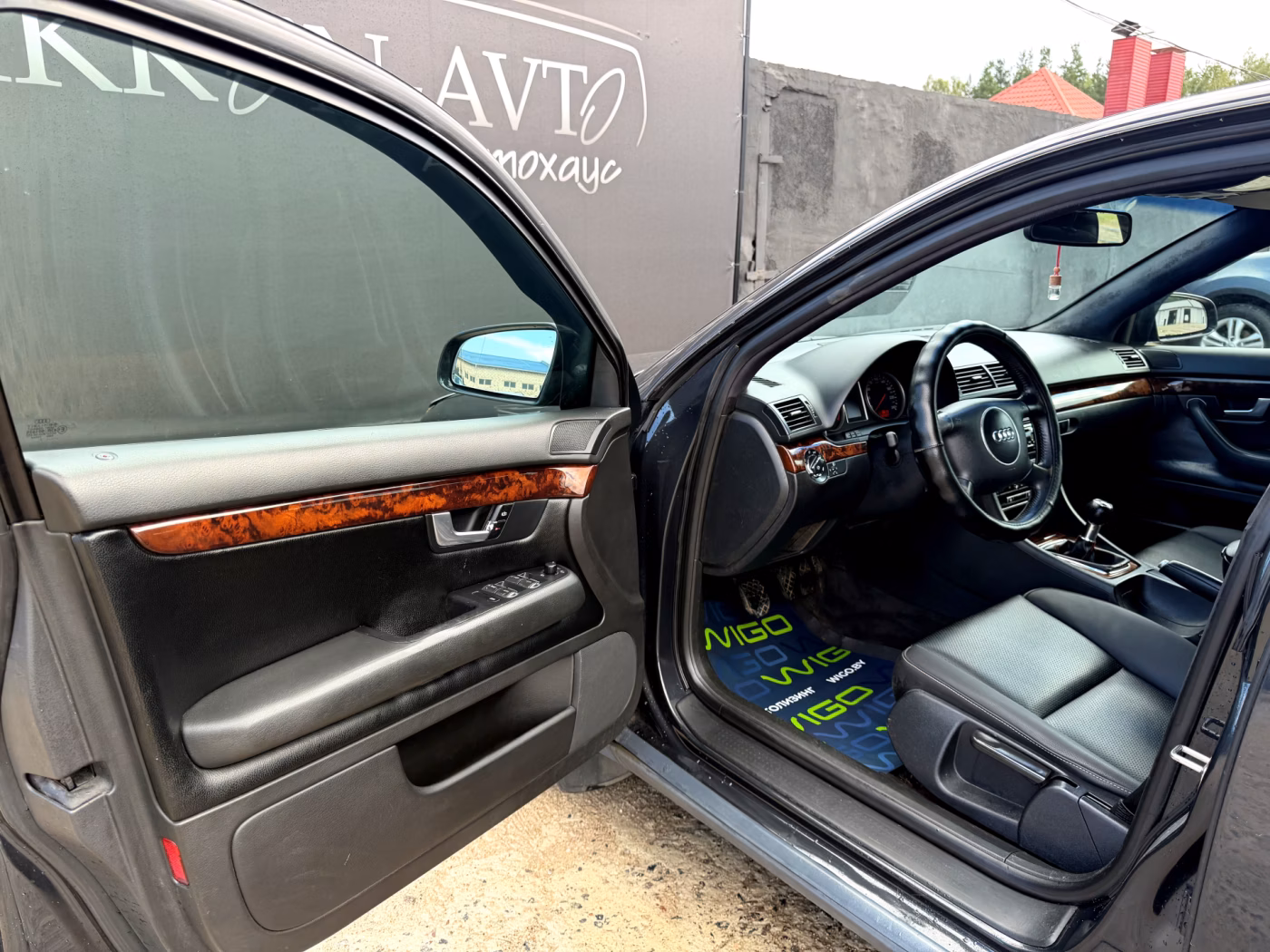 Audi A4 фото 7