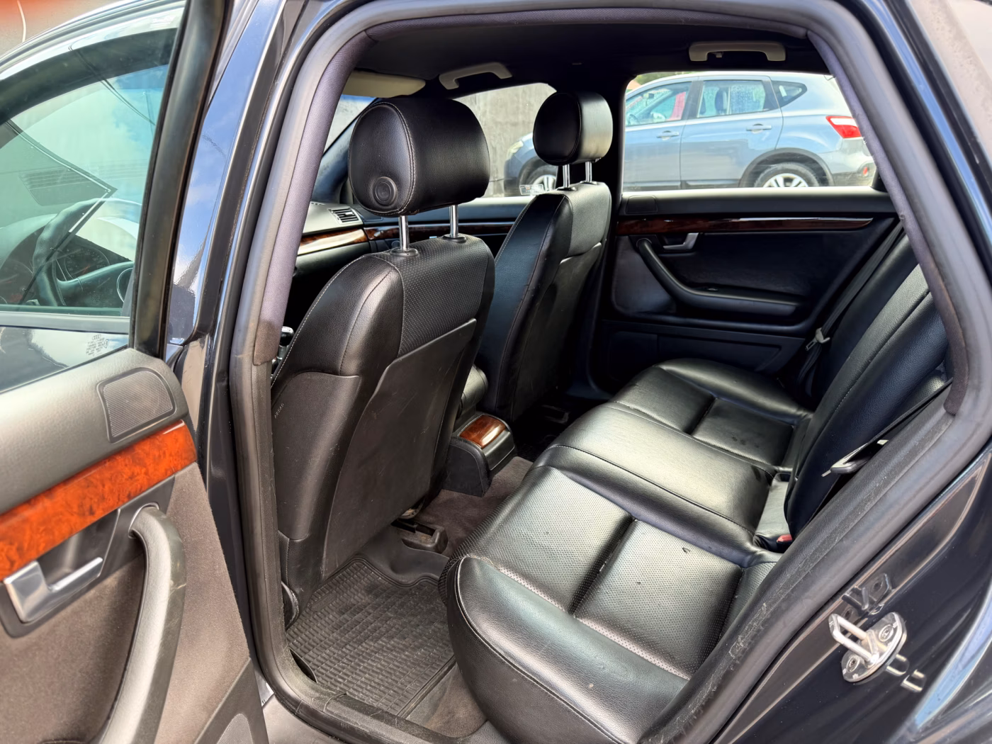 Audi A4 фото 10