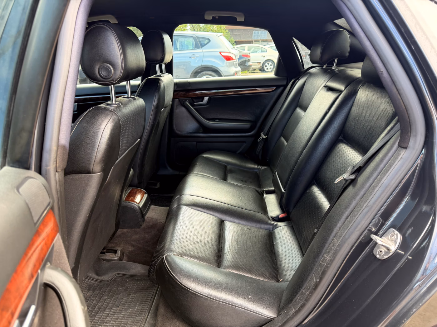 Audi A4 фото 11