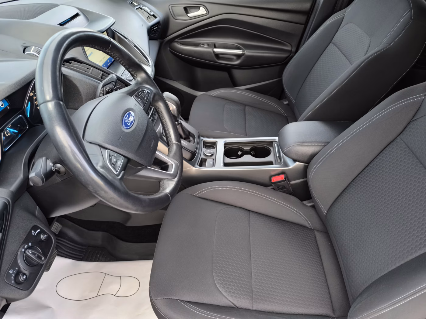 Ford Kuga фото 8