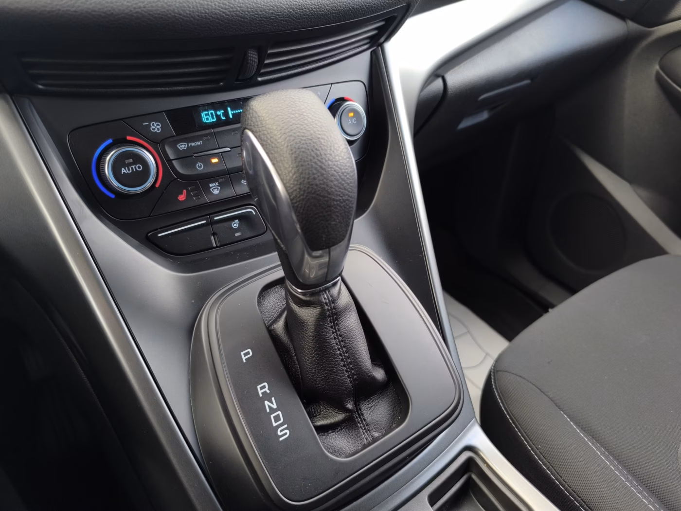 Ford Kuga фото 18