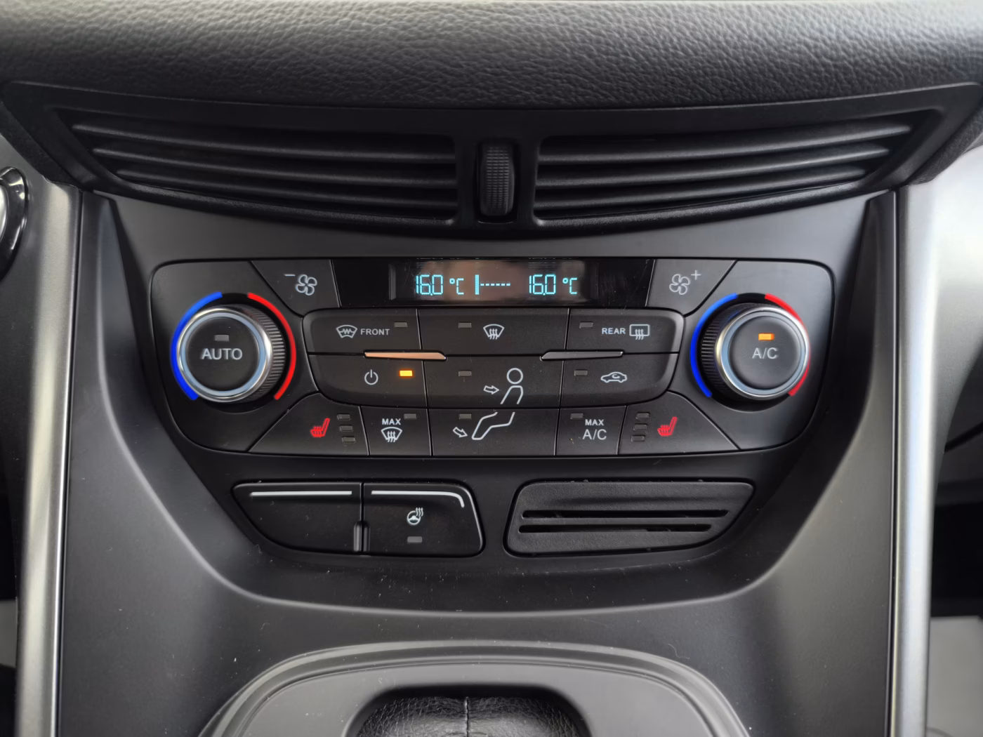 Ford Kuga фото 21