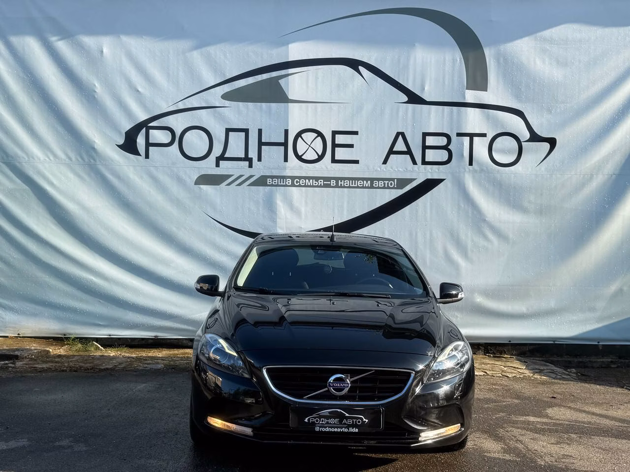 Volvo V40 фото 2