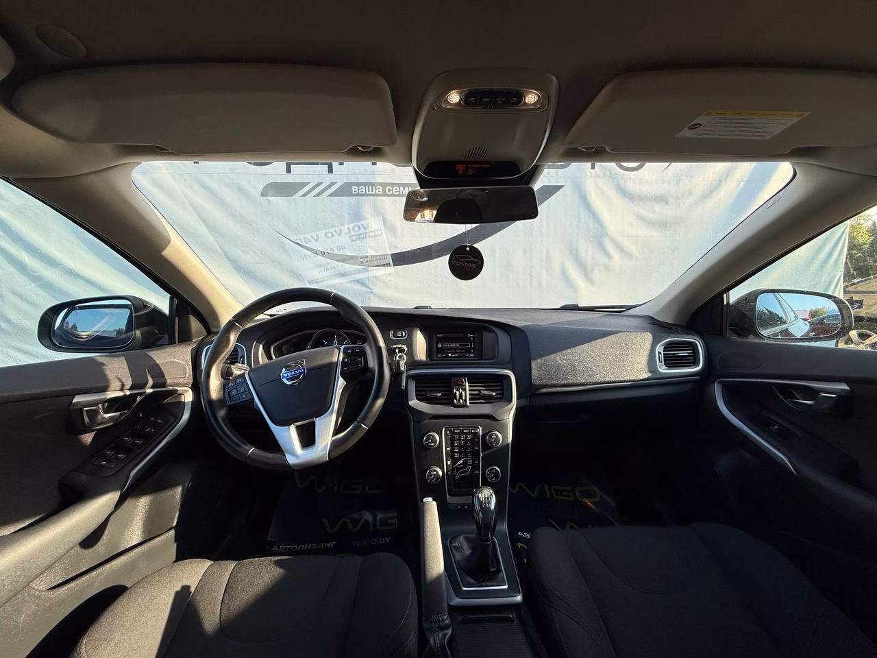 Volvo V40 фото 9