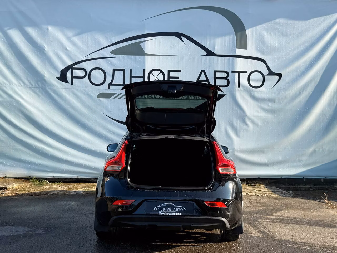 Volvo V40 фото 7