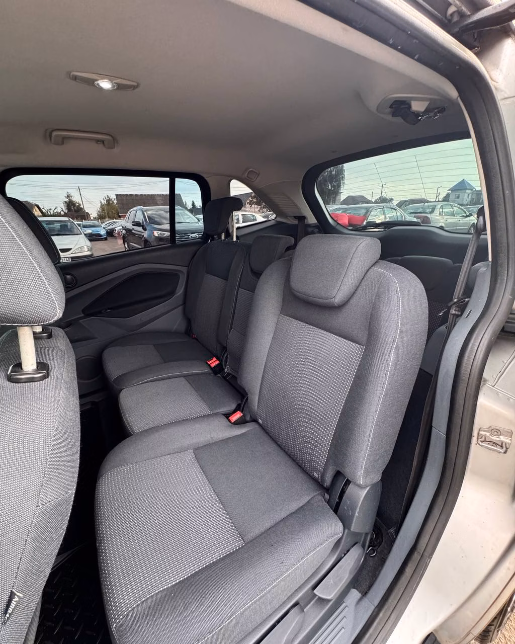 Ford Grand C-Max фото 11