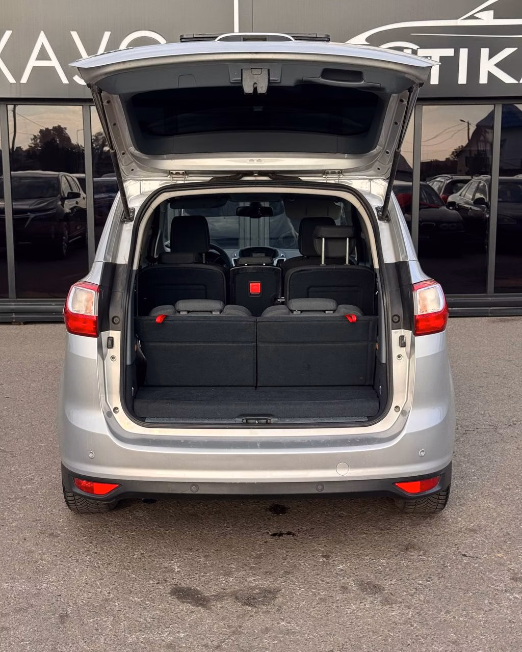 Ford Grand C-Max фото 12