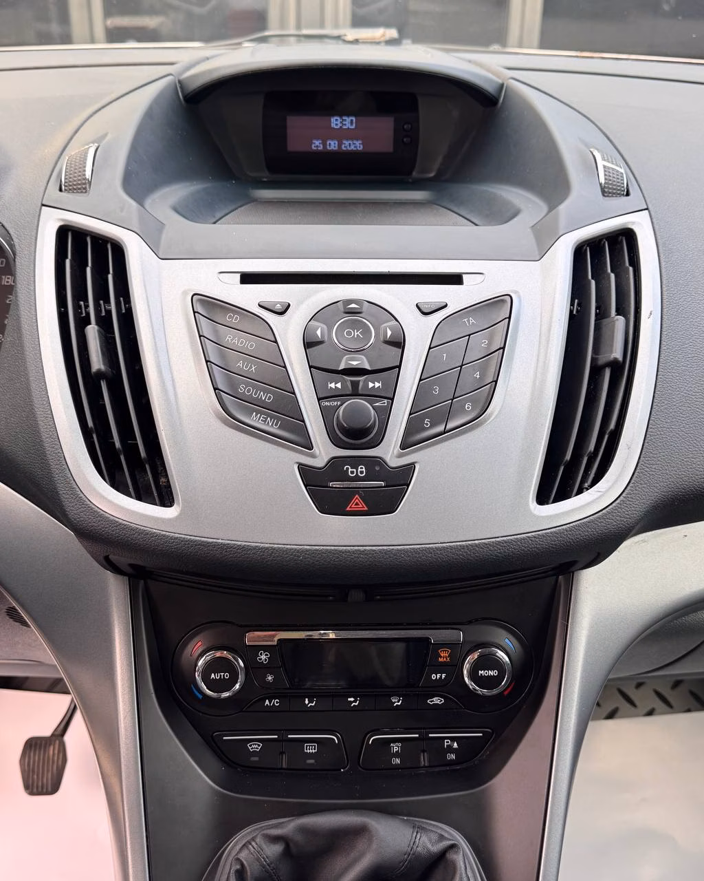 Ford Grand C-Max фото 16