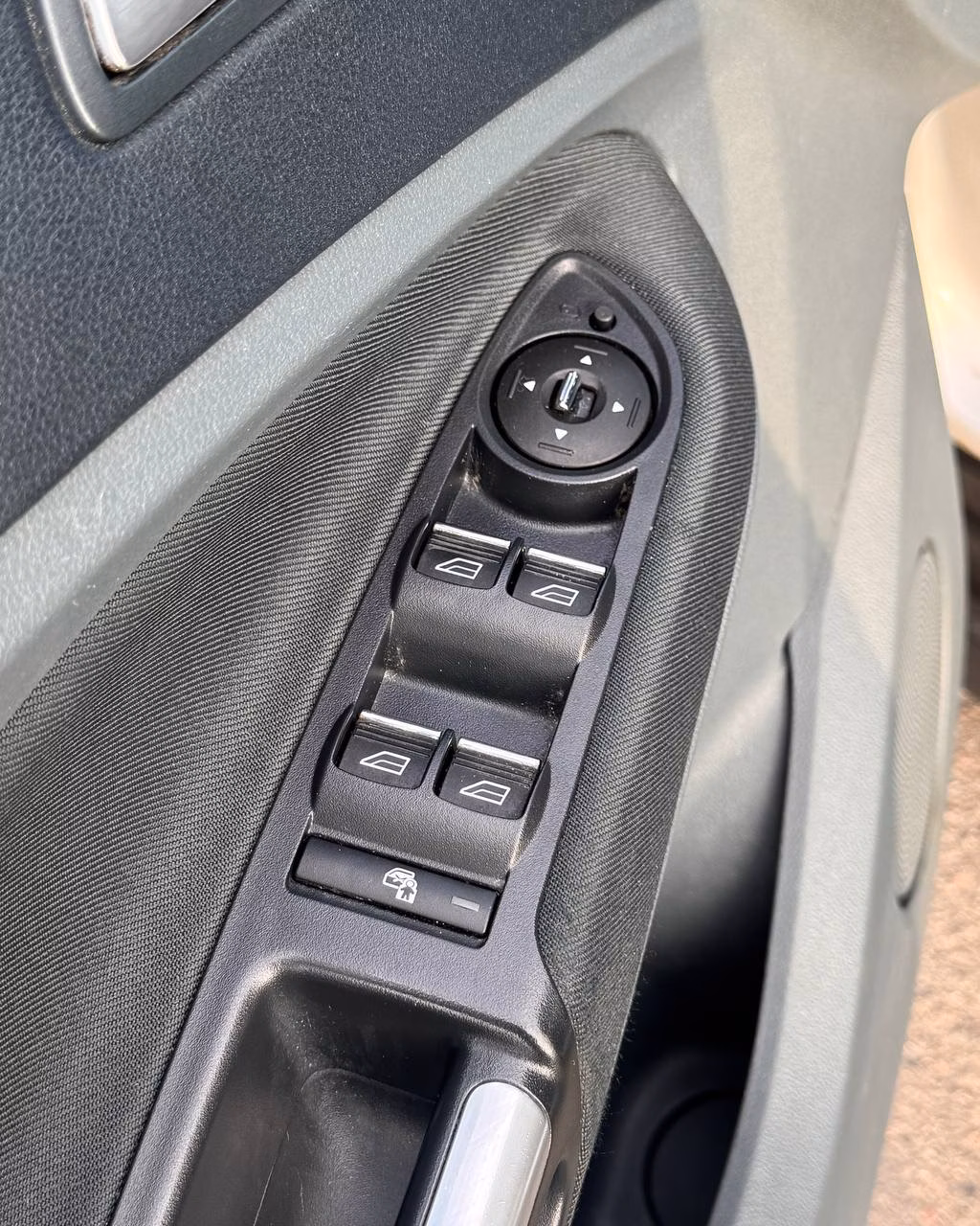 Ford Grand C-Max фото 18