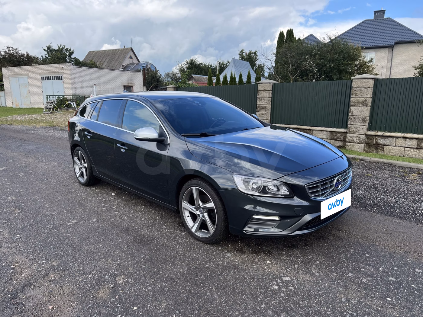 Volvo V60 фото 3