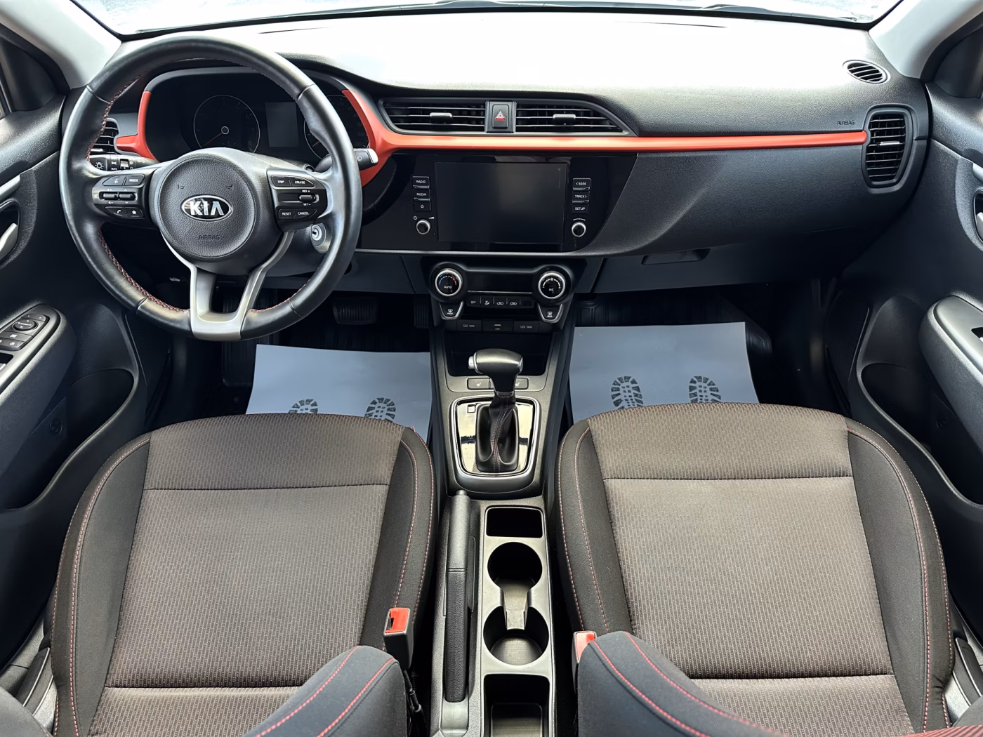 Kia Rio фото 9