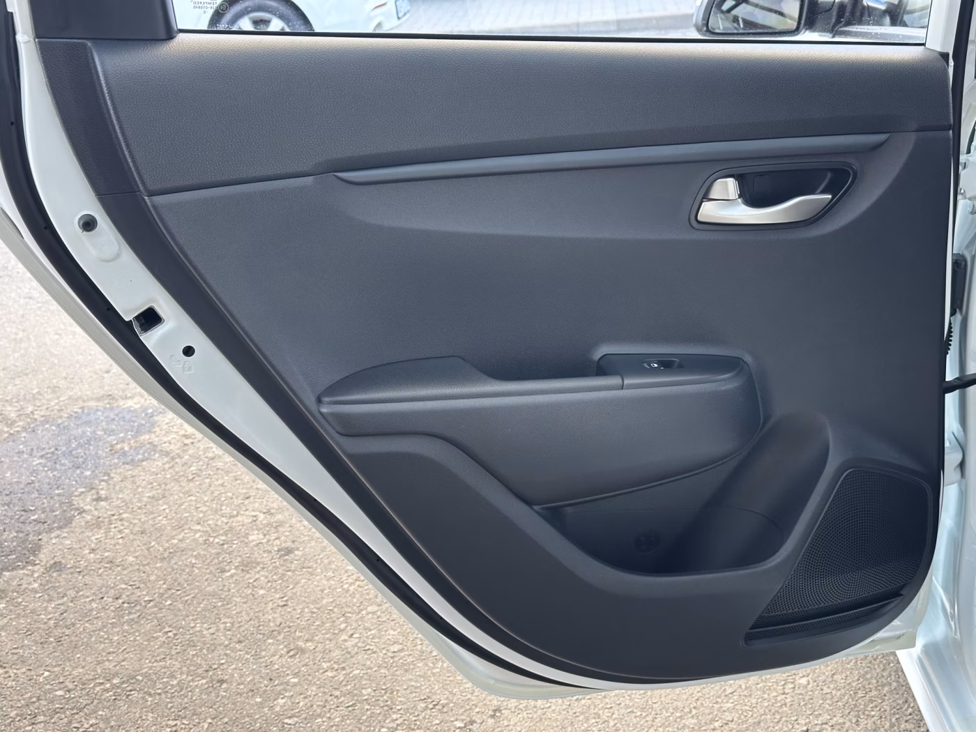 Kia Rio фото 11