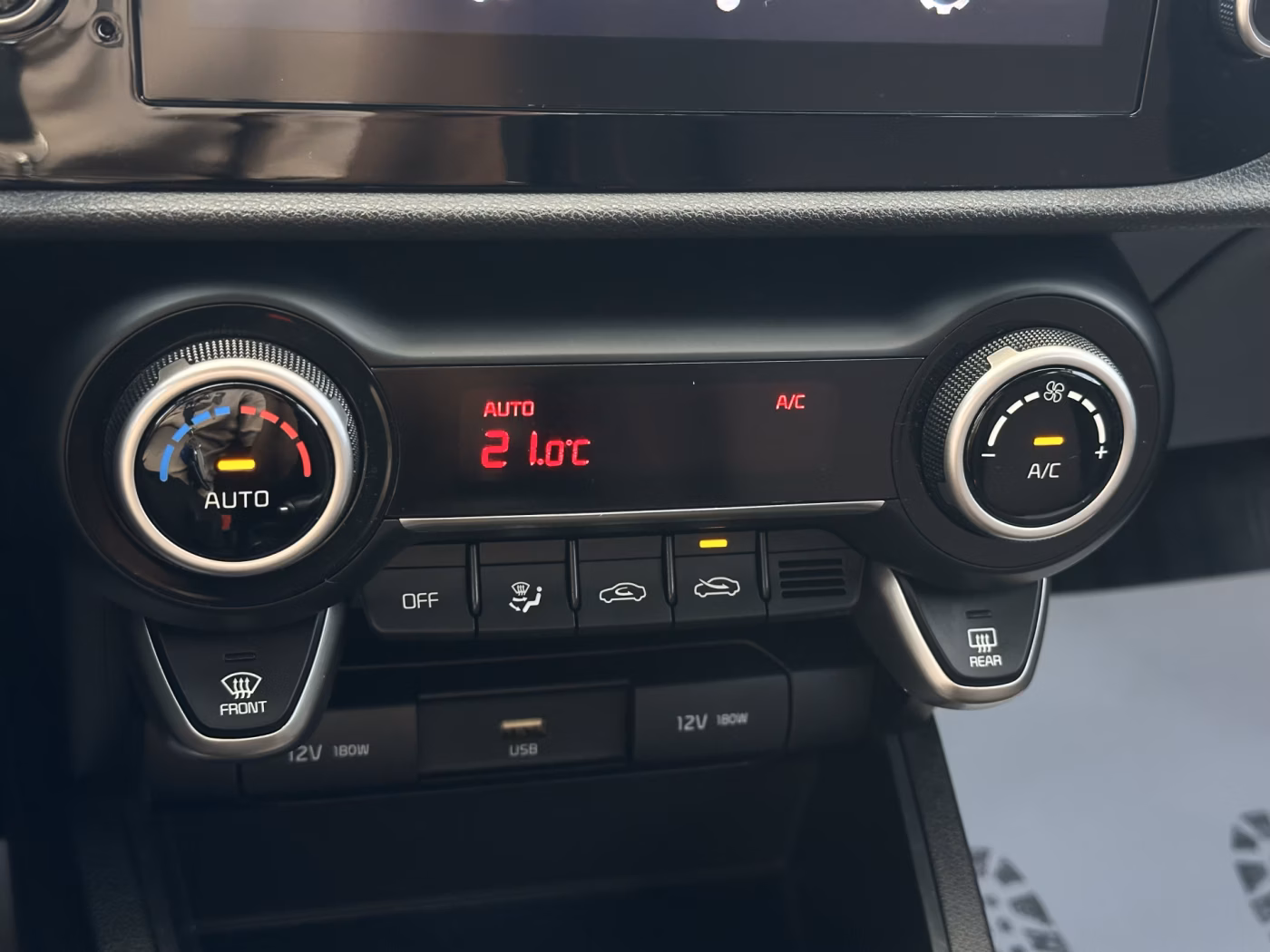 Kia Rio фото 16