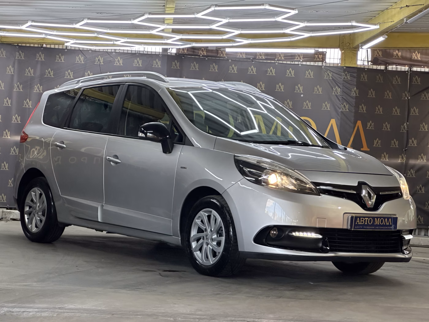 Renault Grand Scenic фото 4