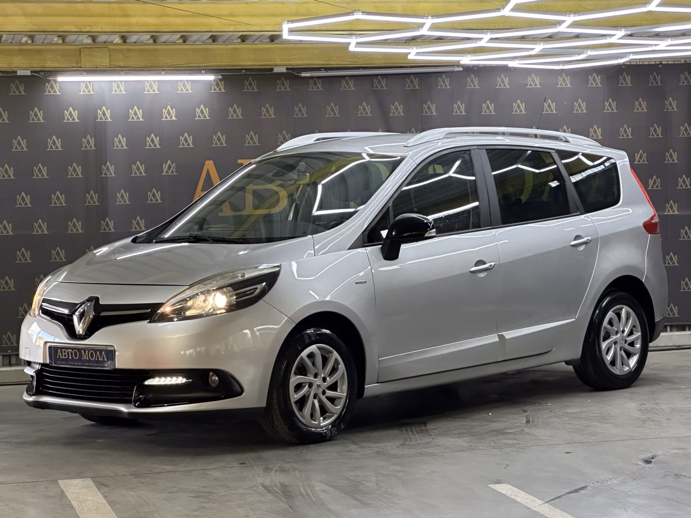 Renault Grand Scenic фото 3
