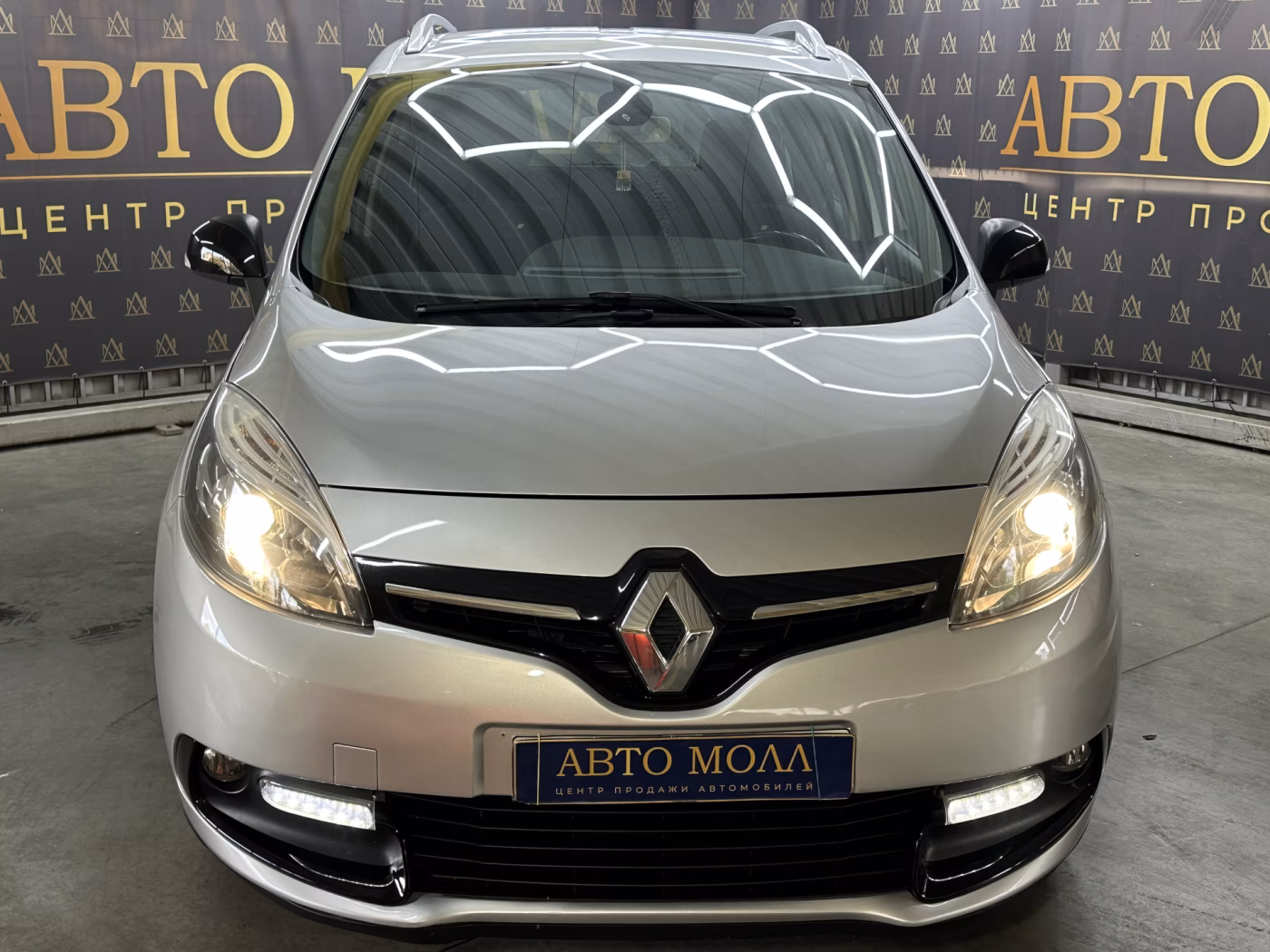 Renault Grand Scenic фото 2
