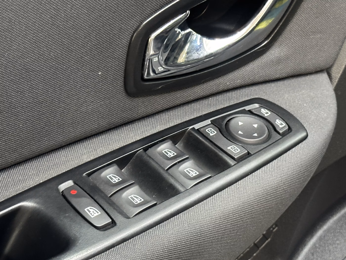 Renault Grand Scenic фото 18