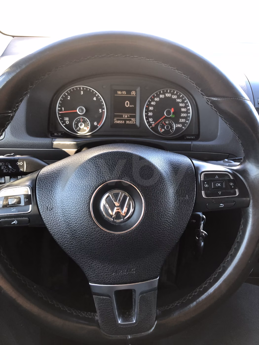 Volkswagen Touran фото 2