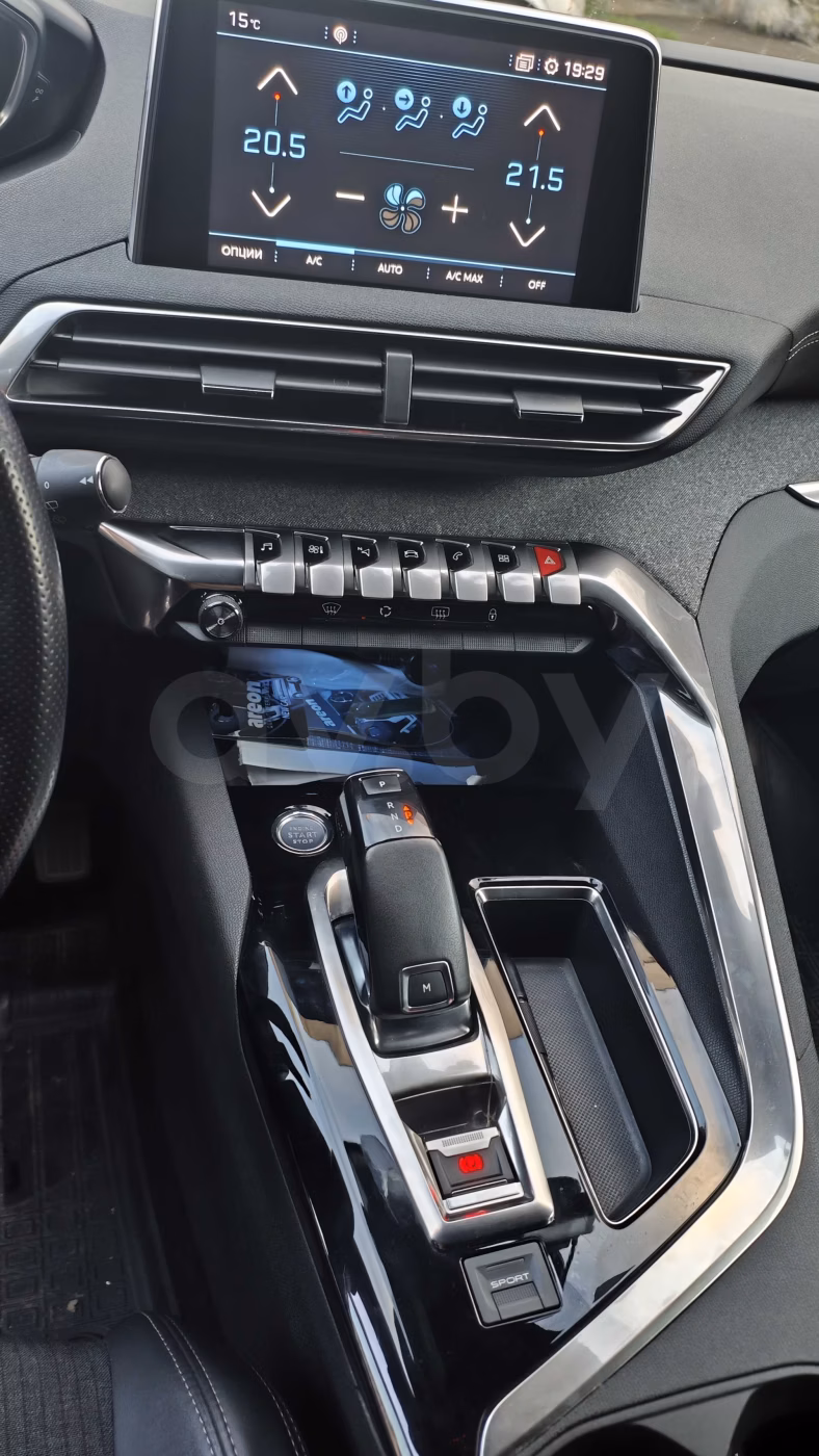 Peugeot 5008 фото 9