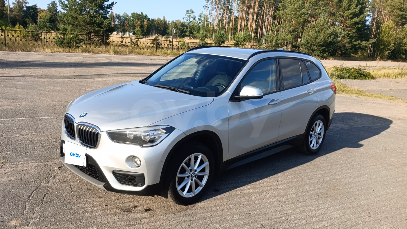 BMW X1 фото 8