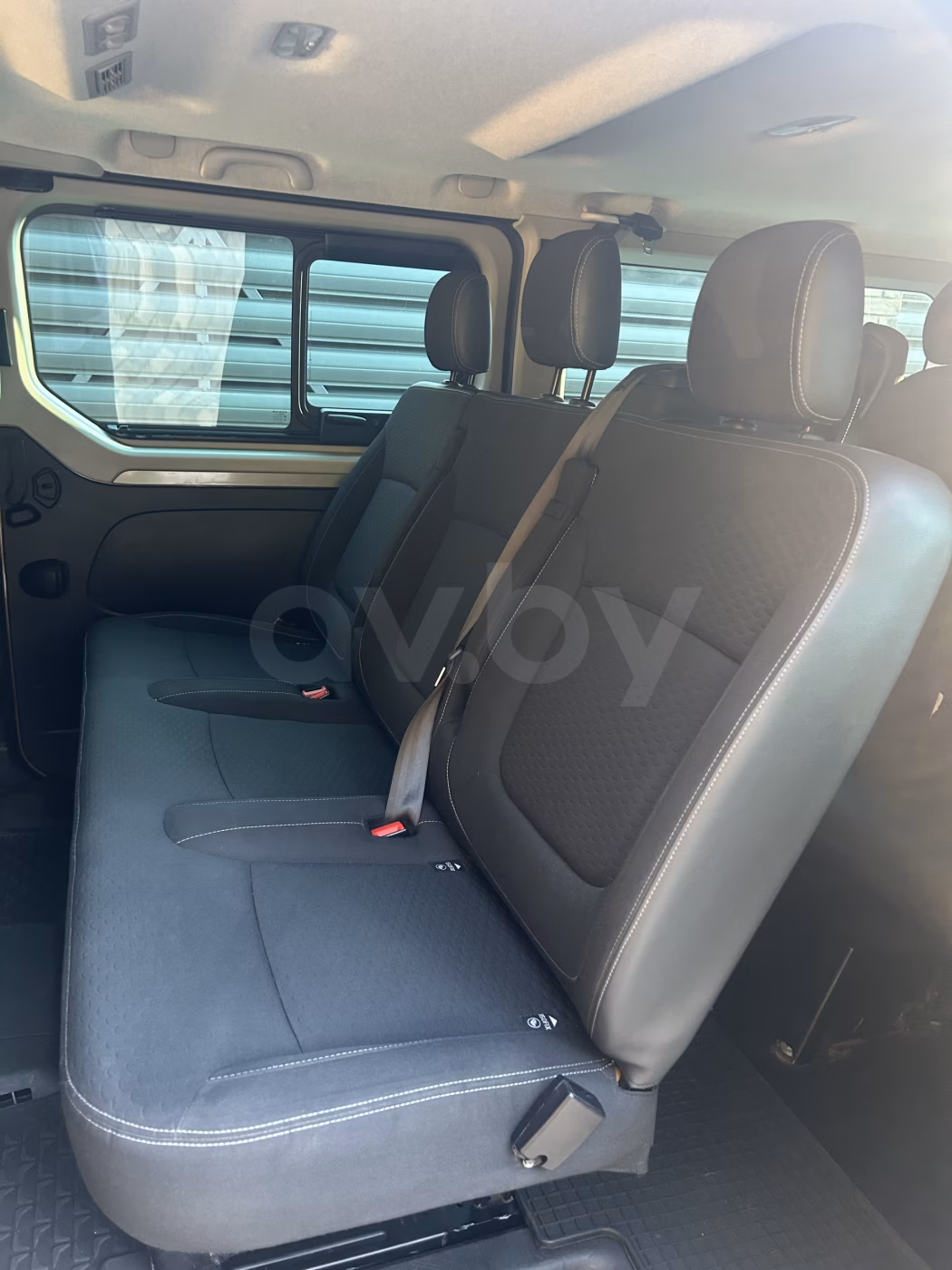 Opel Vivaro фото 12
