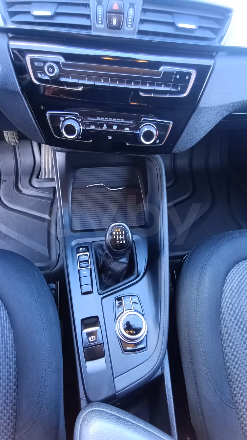 BMW X1 фото 16