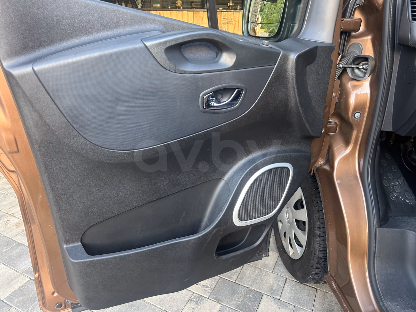 Opel Vivaro фото 10