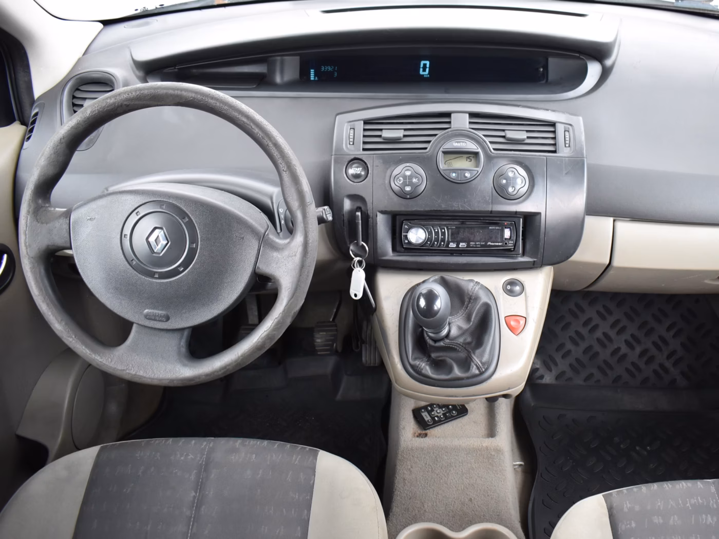 Renault Grand Scenic фото 13
