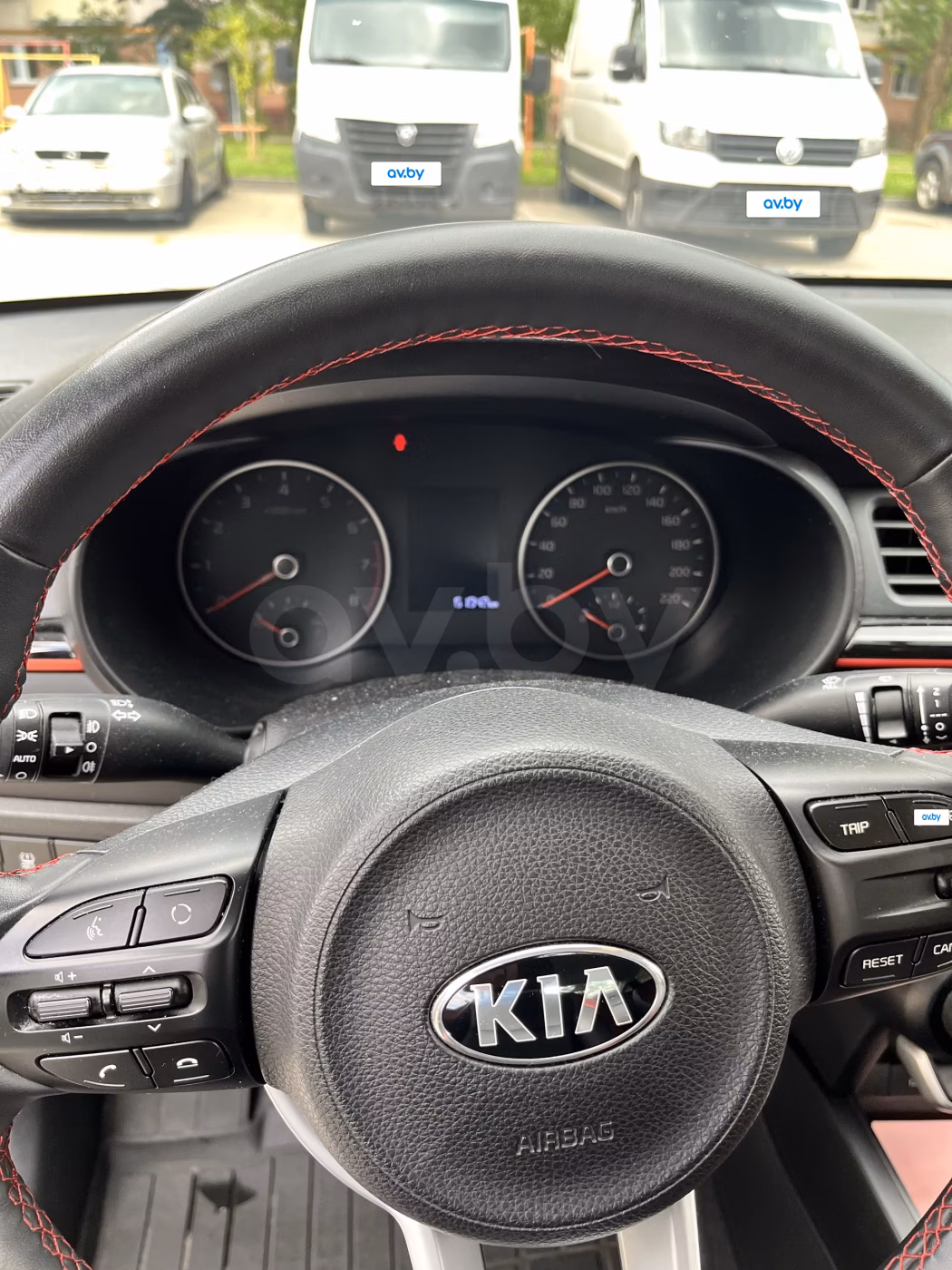 Kia Rio фото 10