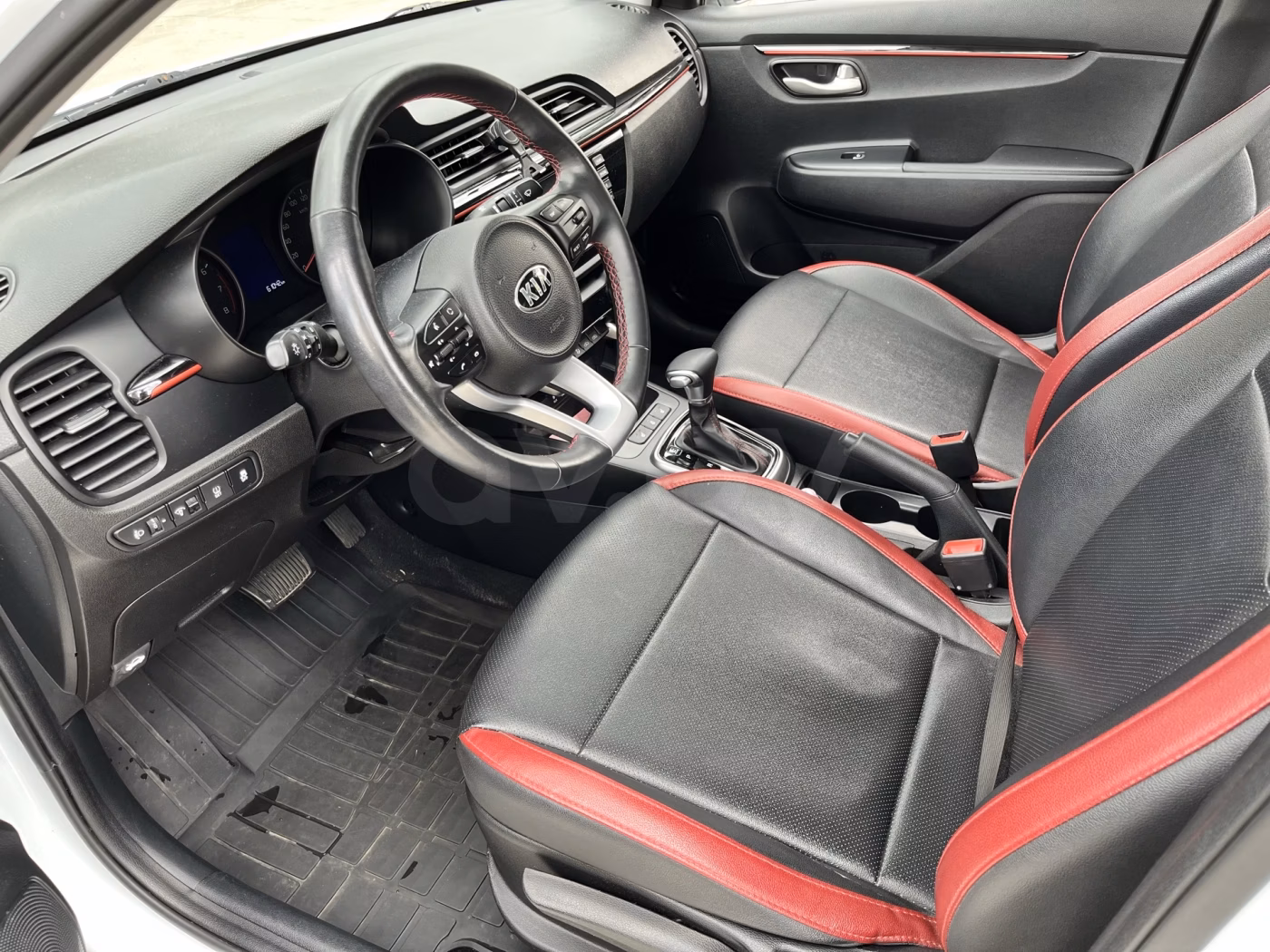 Kia Rio фото 9