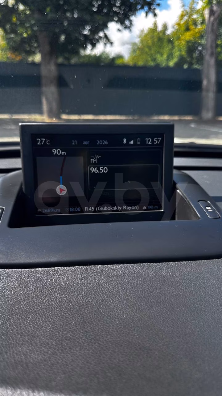 Peugeot 5008 фото 11