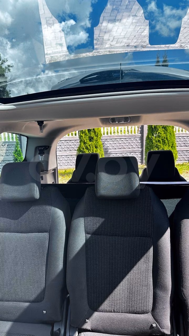 Peugeot 5008 фото 10