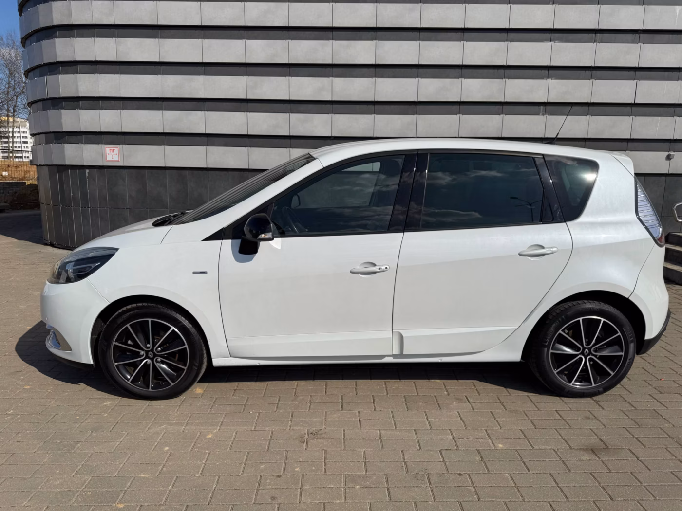 Renault Scenic фото 8