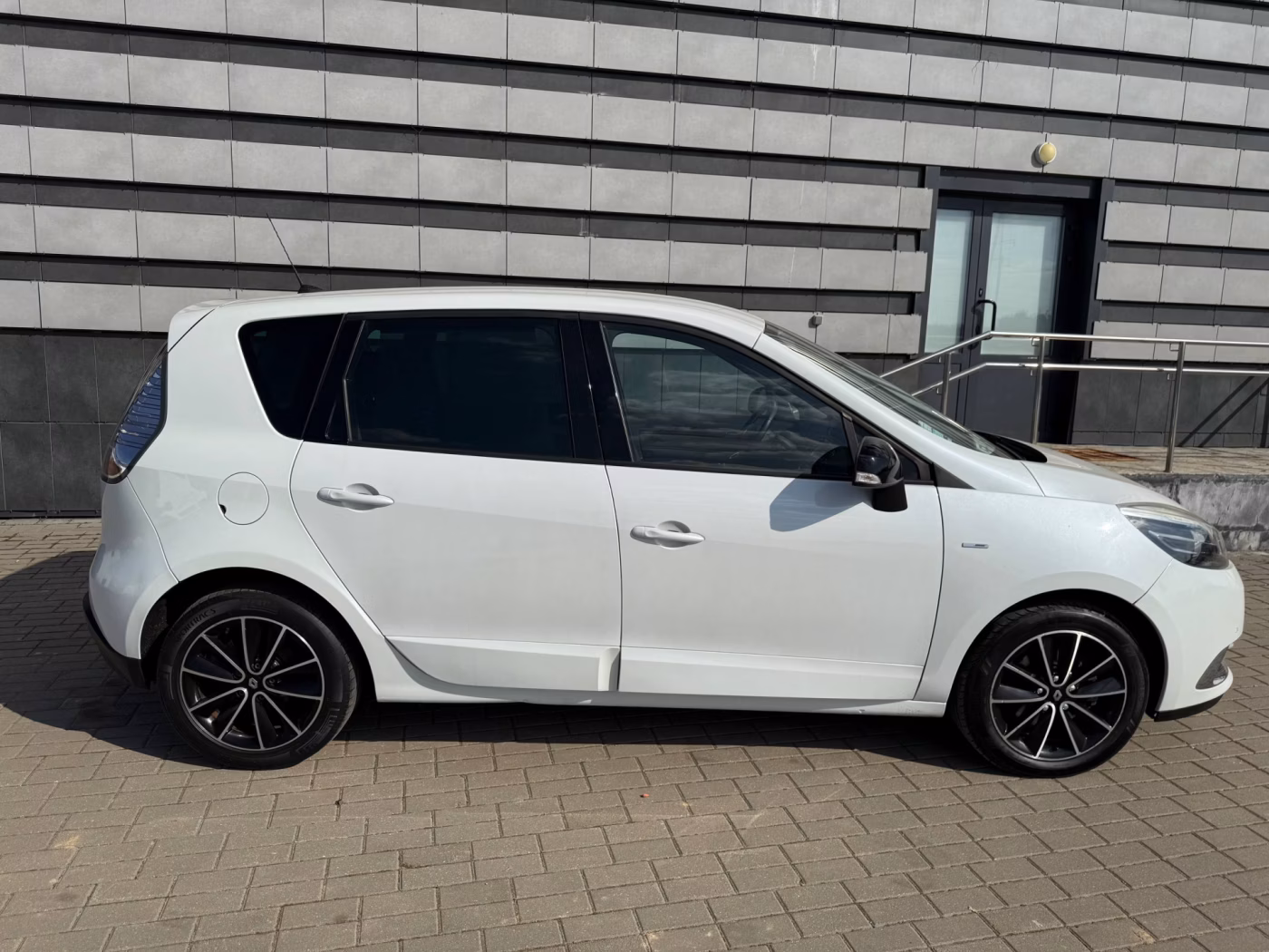 Renault Scenic фото 7