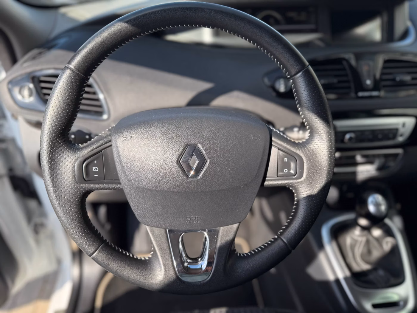 Renault Scenic фото 22